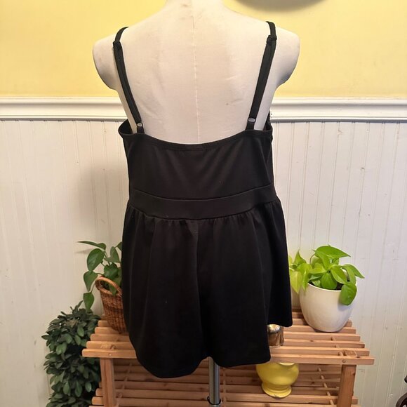 Torrid 1X cami Tank top black knit lace overlay surplice bust adjustable straps - Picture 2 of 9